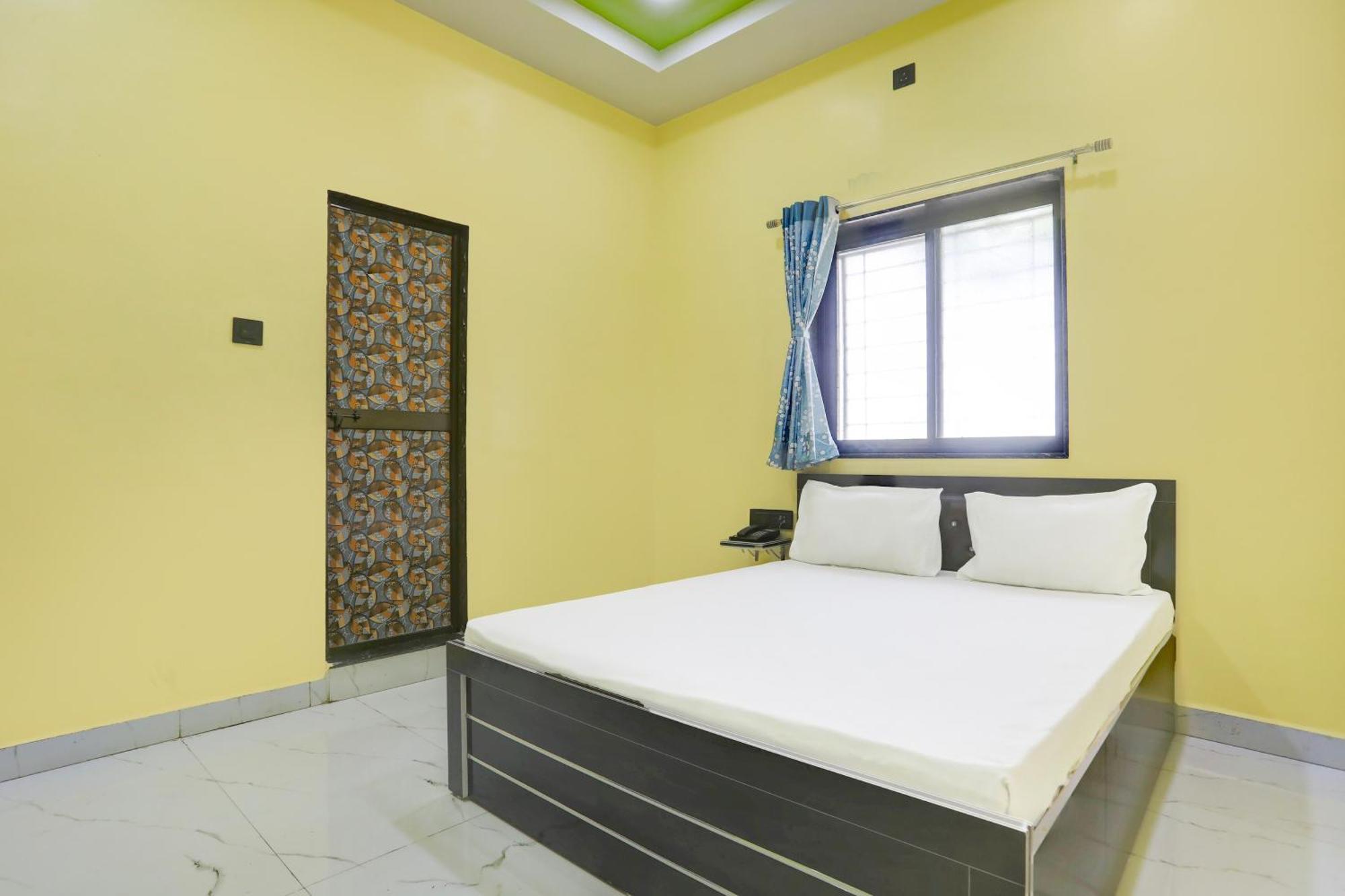 Hotel O Raj Guest House Akola Exterior photo